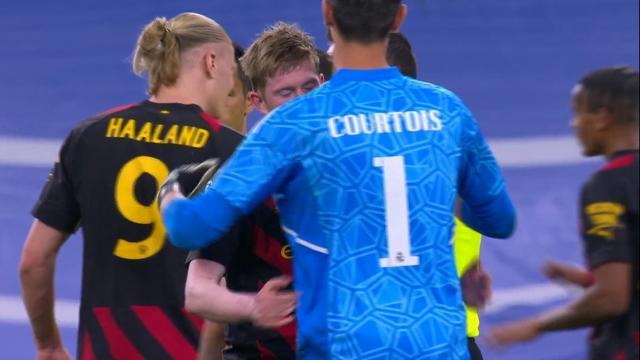 现代足球完 现代足球完