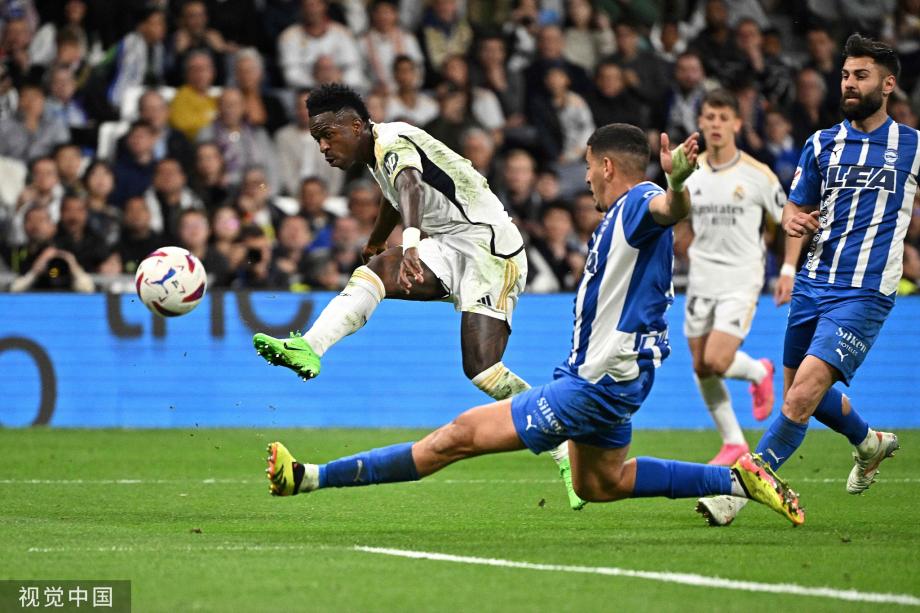 占据主动 占据主动