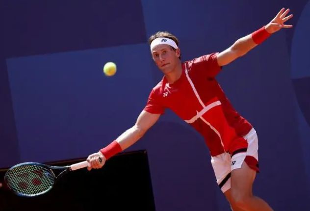 但她凭借稳 但她凭借稳