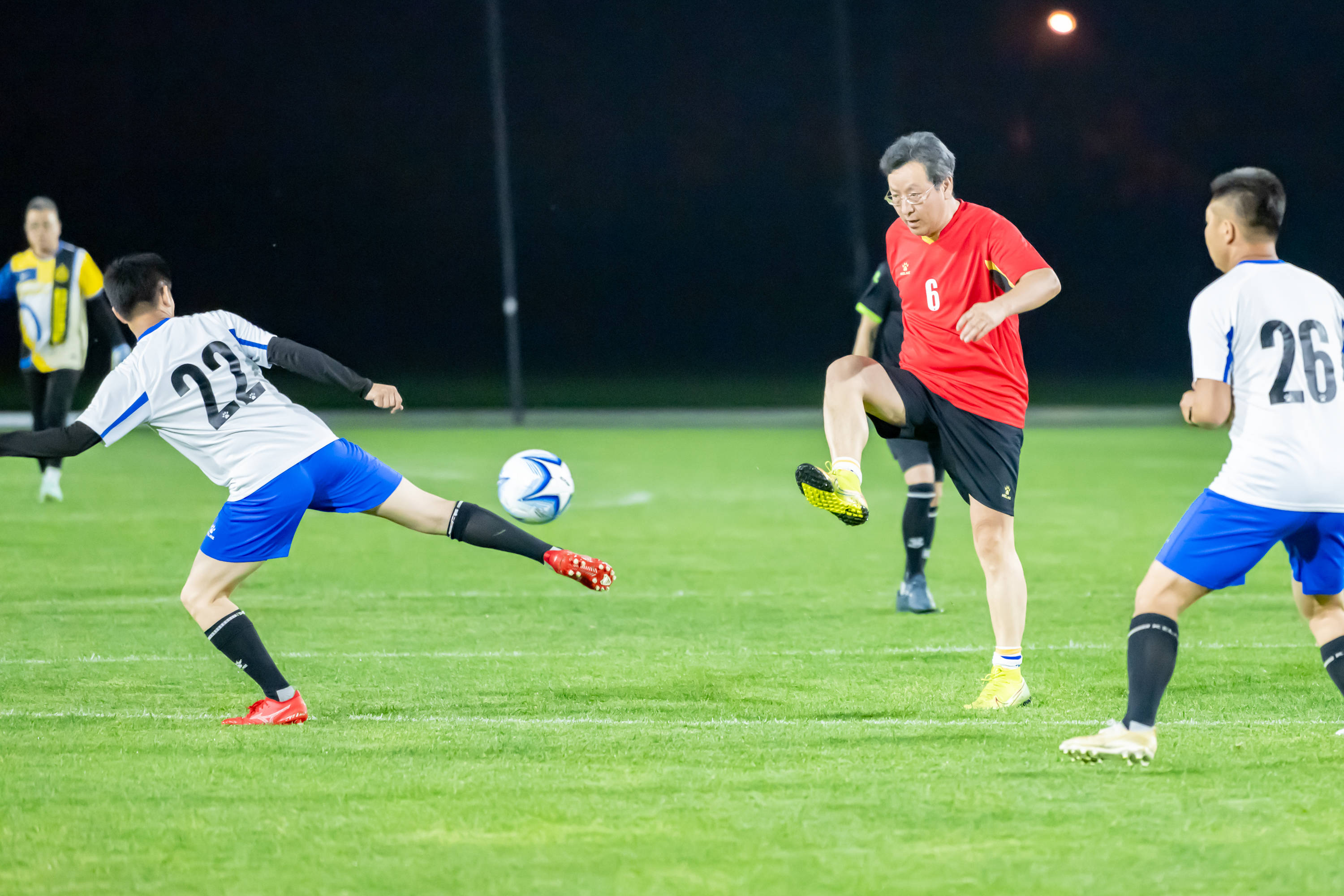 鼓励着队友 鼓励着队友