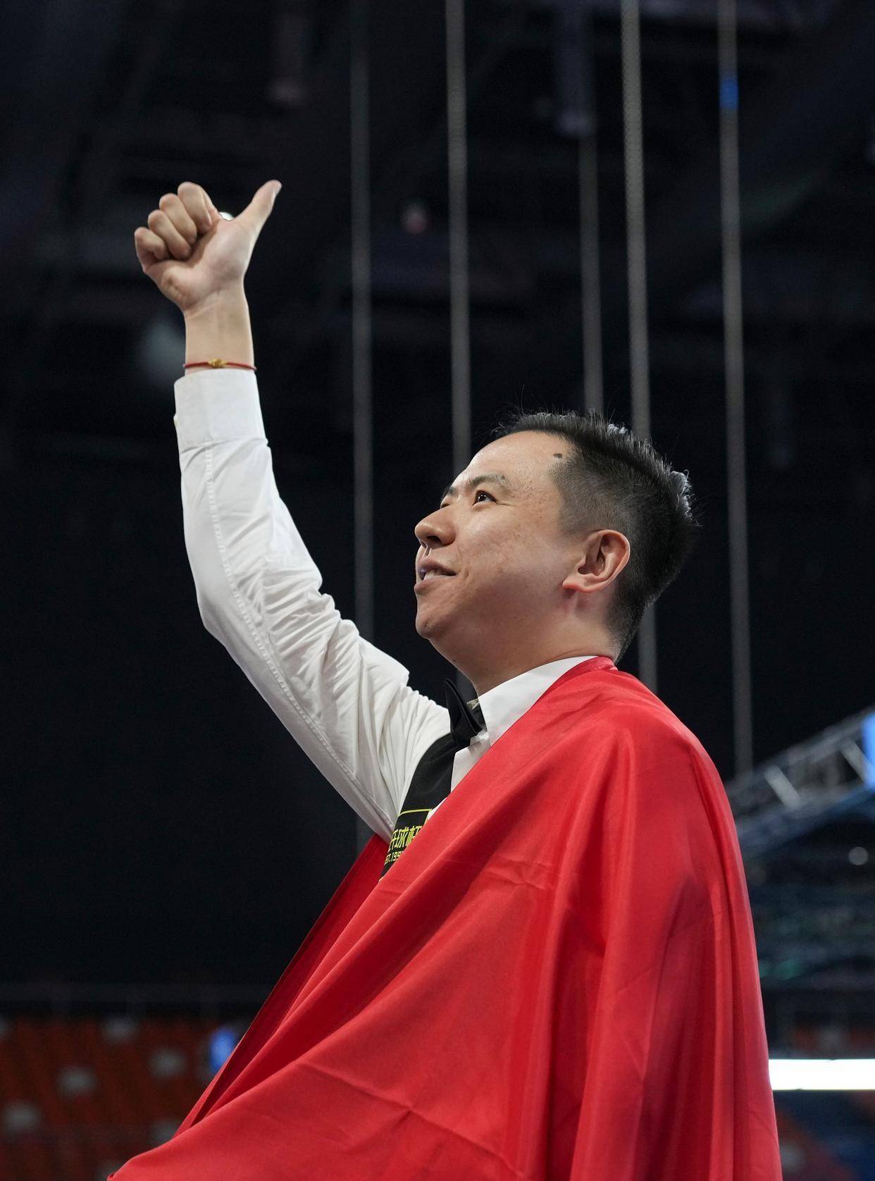 里程碑不靠 里程碑不靠