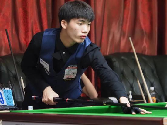 前场分层与 前场分层与